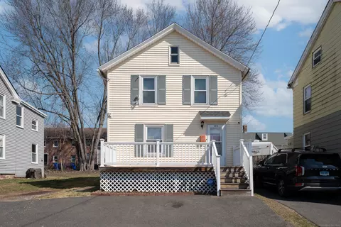 35 Prospect St, Enfield, CT 06082