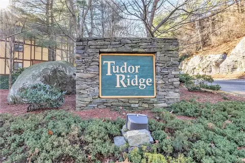 125 Warner Hill Rd #111, Stratford, CT 06614
