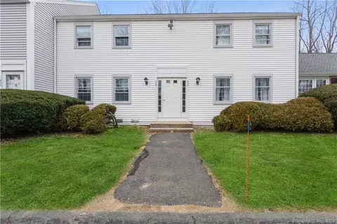 433 Dowd Ave #433, Canton, CT 06019