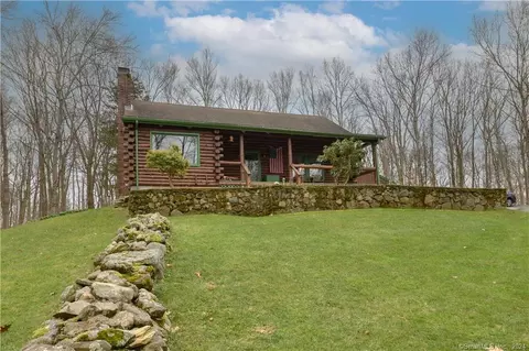 123 Lebanon Rd, Bethany, CT 06524