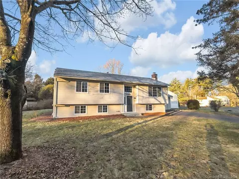150 Skyline Dr, South Windsor, CT 06074