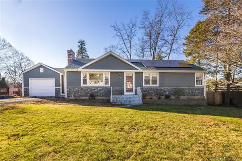 86 Robindale Dr, New Britain, CT 06053