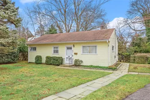 96 Lewelyn Rd, Stamford, CT 06902