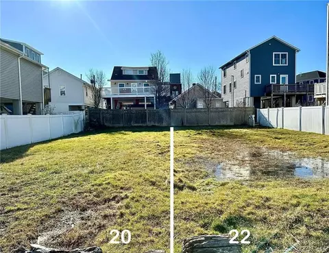 22 Maddox Ave, Milford, CT 06460