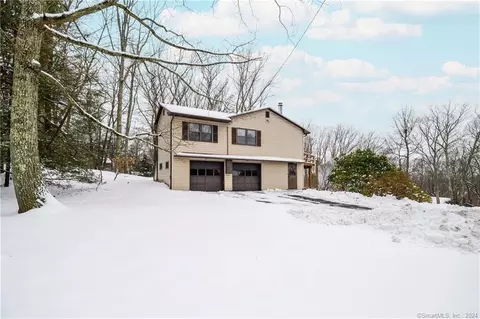 12 Sweetcake Mountain Rd, New Fairfield, CT 06812