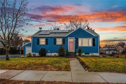 268 Mountain St, Hartford, CT 06106