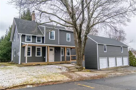 15 W Palmer St, Killingly, CT 06239