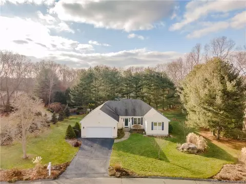 168 Osprey Cir, Westbrook, CT 06498