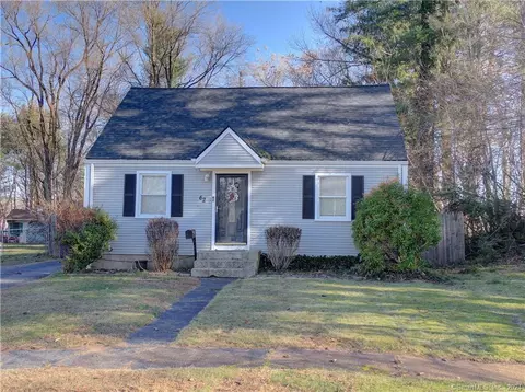 62 Homesdale Ave, Southington, CT 06489
