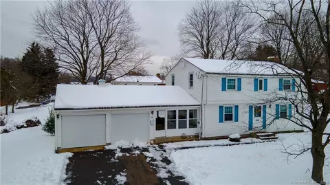 38 Gordon Ave, Enfield, CT 06082