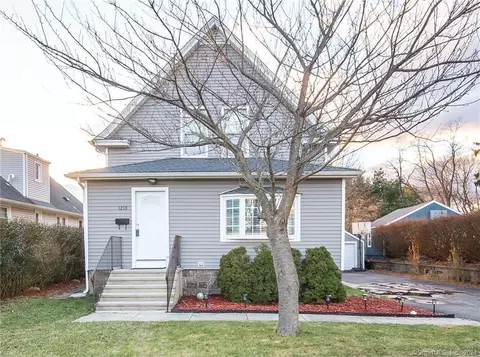 1219 Huntington Rd, Stratford, CT 06614