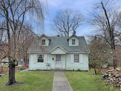106 Greenwood St, Watertown, CT 06795