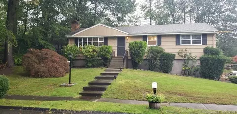 340 Goldbach Dr, Stratford, CT 06614