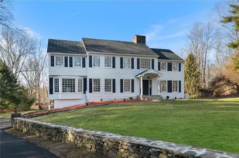 5 Fresh Meadow Rd, Weston, CT 06883