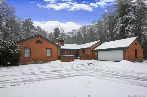 6 Alcima Dr, Simsbury, CT 06070