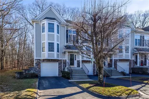1701 Cypress Dr #1701, Danbury, CT 06811