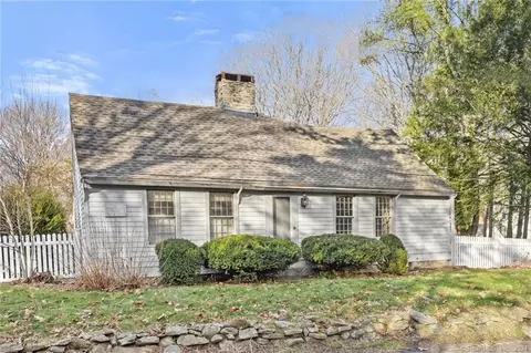 475 Warpas Rd, Madison, CT 06443
