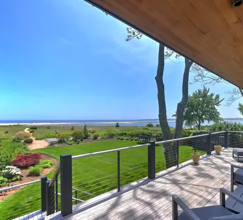49 Smiths Point Rd, Milford, CT 06460