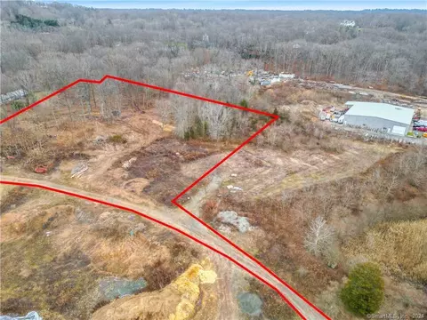 32 Ciro Rd, North Branford, CT 06471