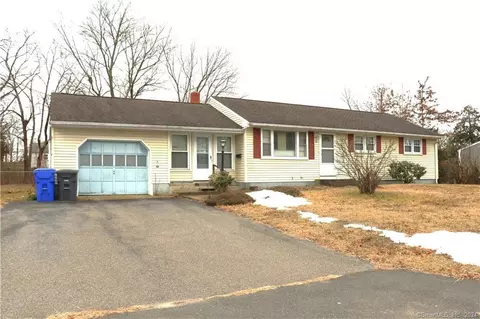 16 Play Rd, Enfield, CT 06082