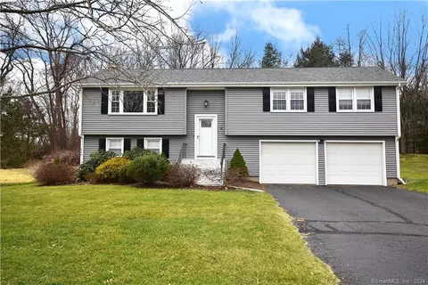 36 Cambridge Dr, Glastonbury, CT 06033