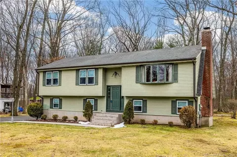374 Hart St, Southington, CT 06489