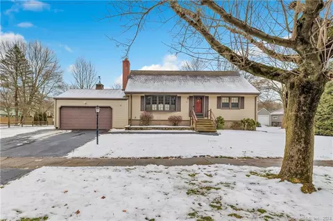 867 Hawley Ln, Stratford, CT 06614