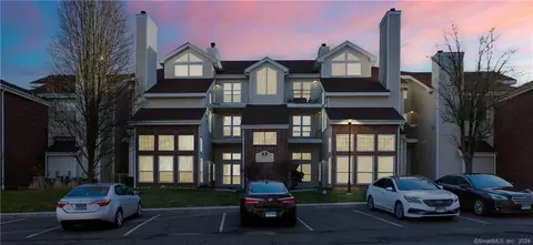141 Carriage Crossing Ln #141, Middletown, CT 06457