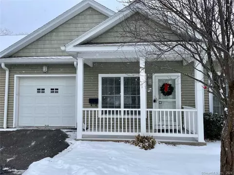 174 Wallens St #D2, Winchester, CT 06098