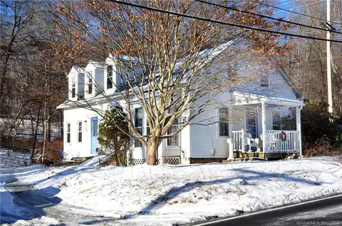 158 Spoonville Rd, East Granby, CT 06026