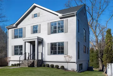 23 Ridgewood Rd, Norwalk, CT 06853