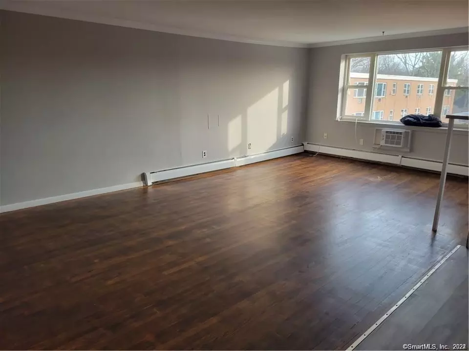 70 Farmington Ave 4B, New London, CT 06320 6 Photos Movoto