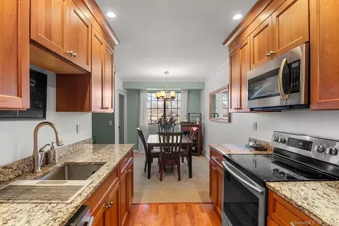50 Aiken St #446, Norwalk, CT 06851