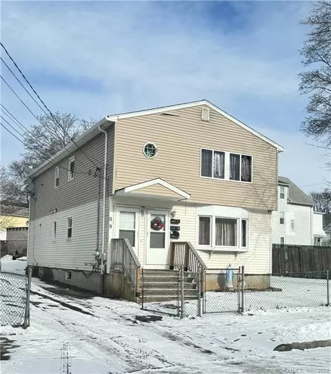 13 Alton St, New Haven, CT 06513