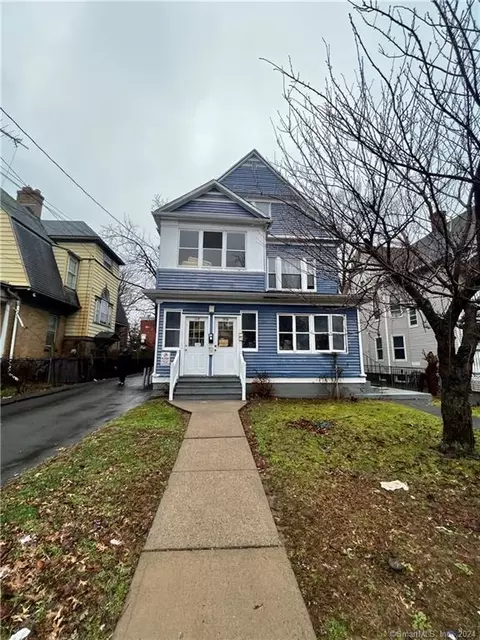 367 Sigourney St, Hartford, CT 06112