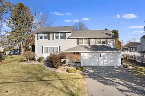 28 Highcrest Rd, Wethersfield, CT 06109