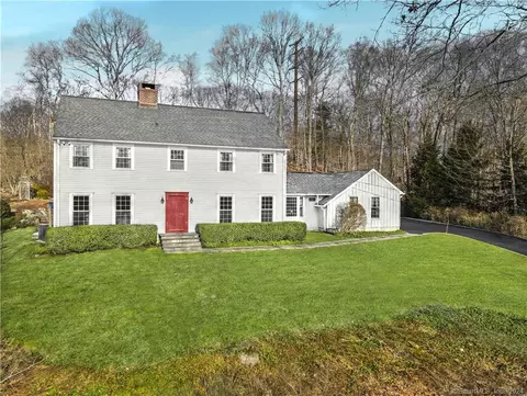 14 Narrow Brook Rd, Weston, CT 06883