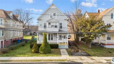 44 Vine St, Meriden, CT 06451