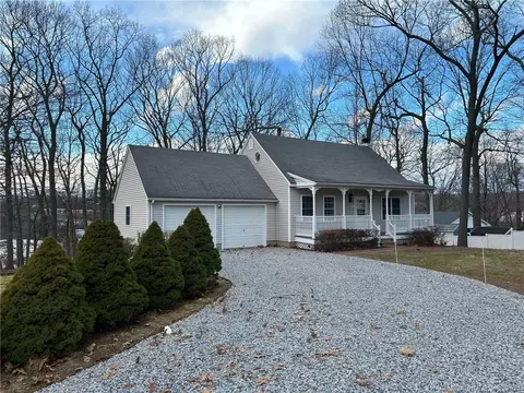 193 Mill St, East Haven, CT 06512