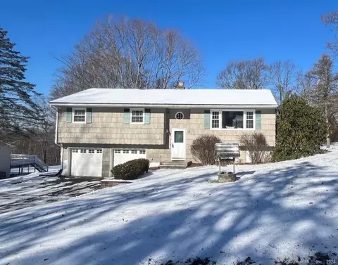5 Rodline Rd, Danbury, CT 06811