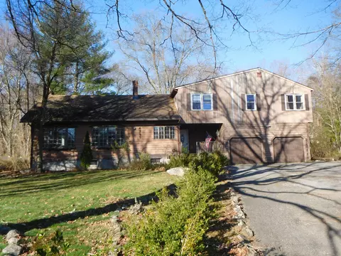 4295 Madison Ave, Trumbull, CT 06611