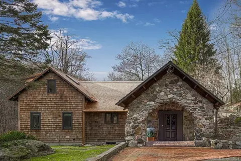 224 Pine Mountain Rd, Ridgefield, CT 06877