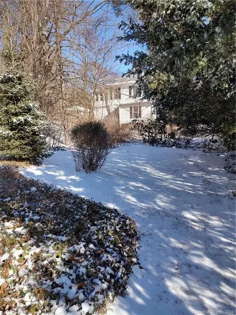 254 New Haven Ave, Derby, CT 06418