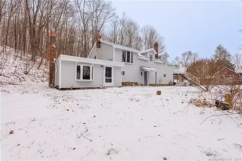 645 Oxford Rd, Oxford, CT 06478