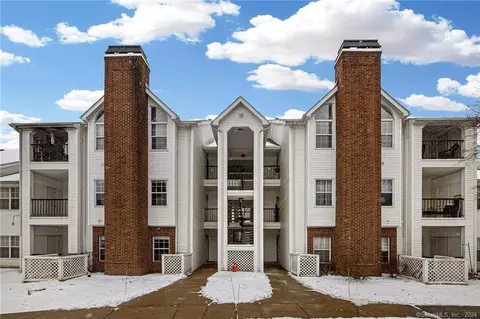 31 High St #10208, East Hartford, CT 06118