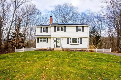 5 Valerie Dr, Vernon, CT 06066