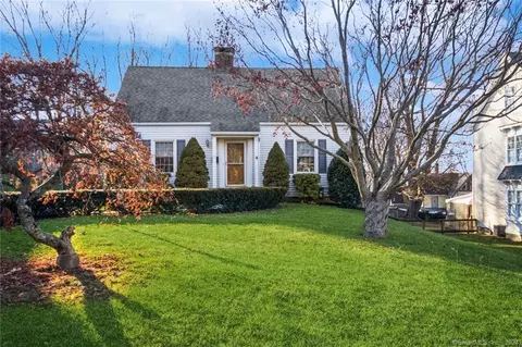 35 Highland Ave, Bethel, CT 06801
