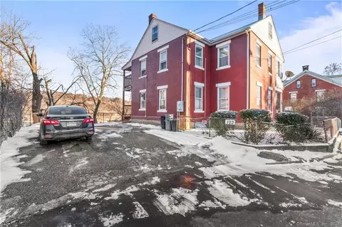 103 Caroline St, Derby, CT 06418