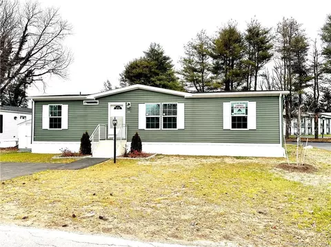 121 Fair Acres Cir, Mystic, CT 06355