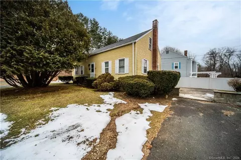 230 Main St, New Hartford, CT 06057